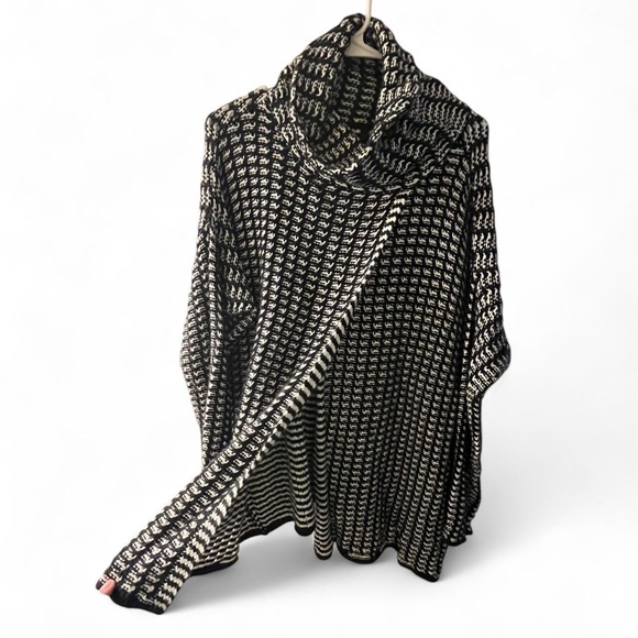 Elan Monochrome Cowl Neck Sweater - Picture 2 of 6